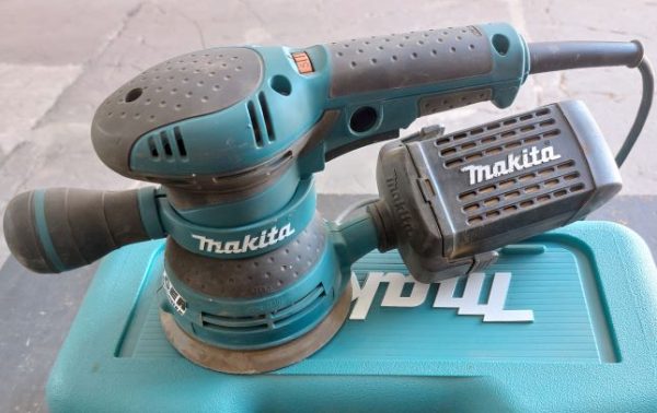 Exzenterschleifer MAKITA BO5040