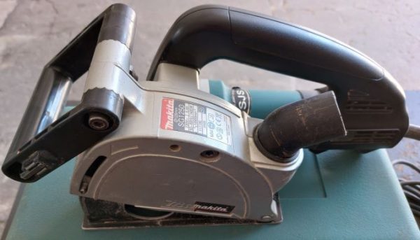 Mauernutfräse MAKITA SG1250